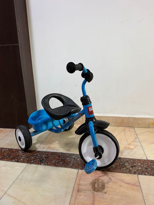 Детский трехколесный велосипед