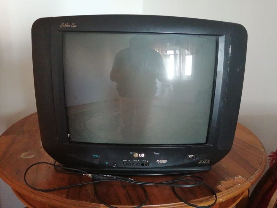 Продам телевизор