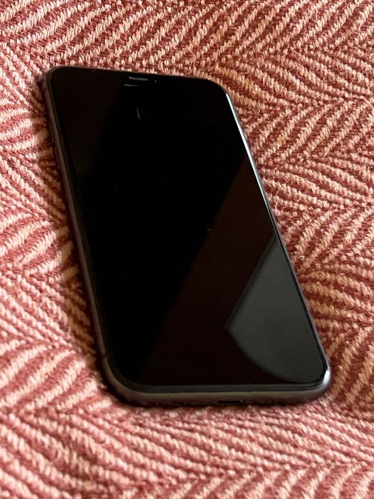 Vand iphone 11 .