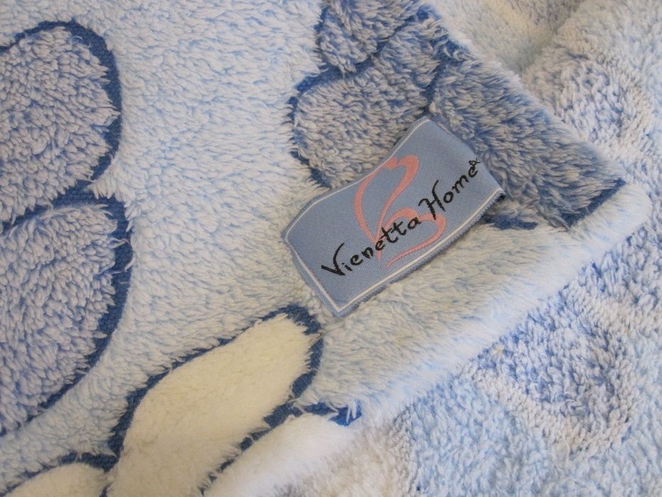 Пухкаво одеало на цветя