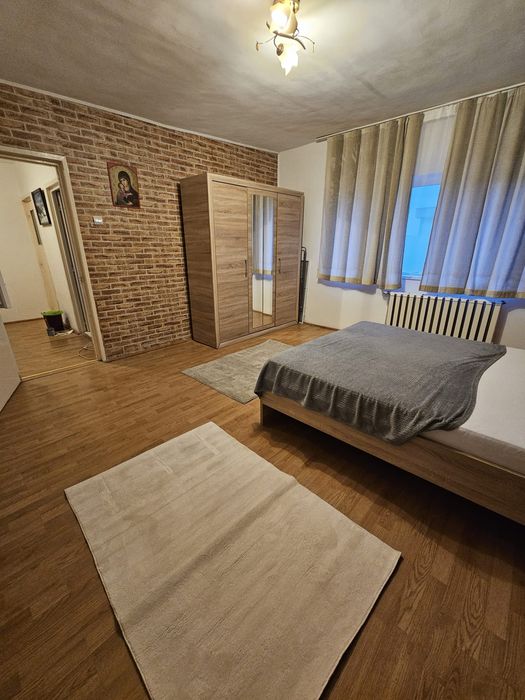 Închiriez apartament 1 camera cart Rogerius