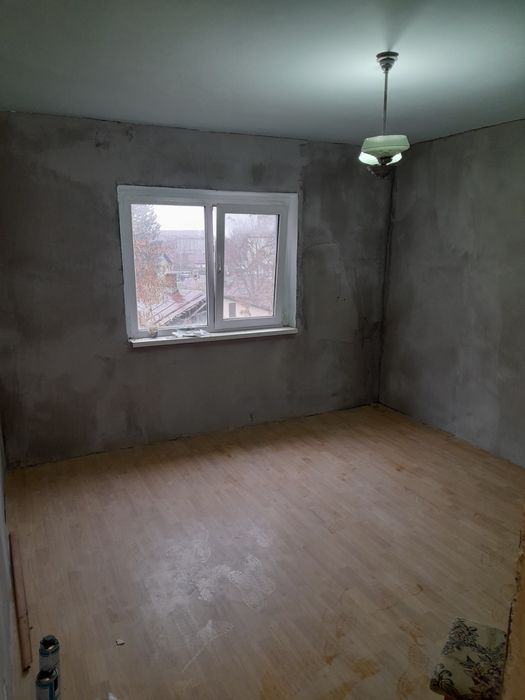 Oferta apartament 3 camere central Rosiori de vede