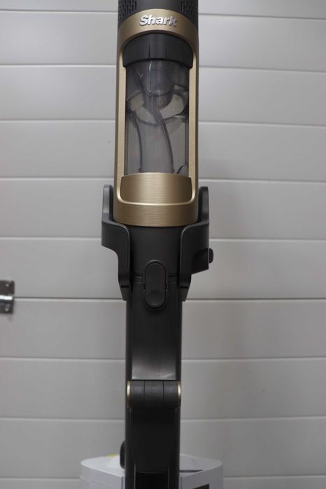 Безжична прахосмукачка Shark PowerDetect Clean&Empty,станция IP3225EUT