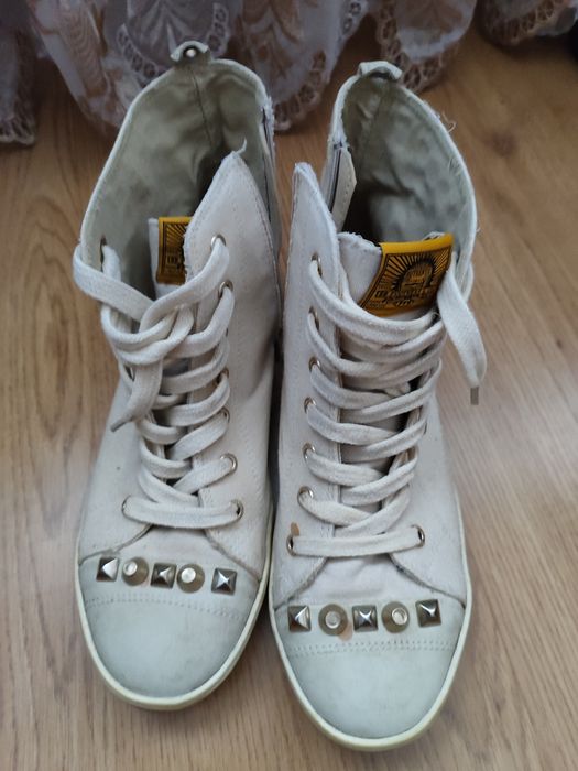 Кеды женские светлые