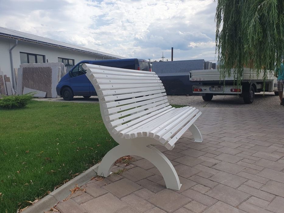 De vânzare bănci diferite modele