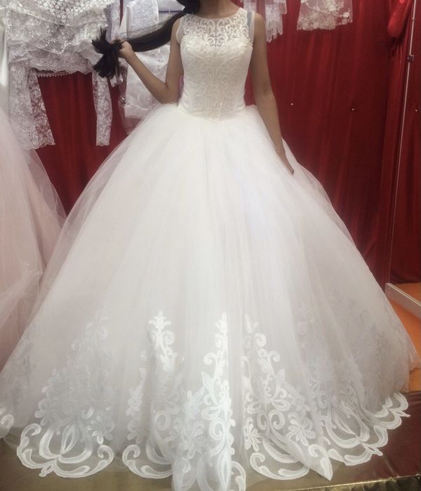 Свадебное платье