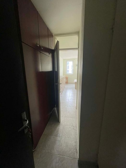 Едностаен апартамент в ж.к. Младост 4.