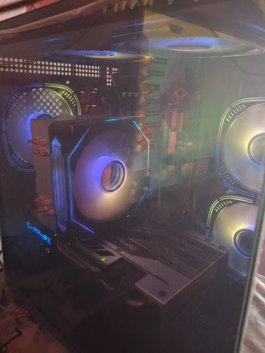 PC gaming folosit 4 luni