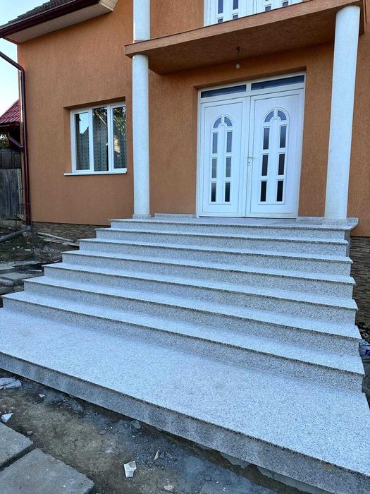 Granit Rosa Gamma Fiamat  pentru scari exterioare