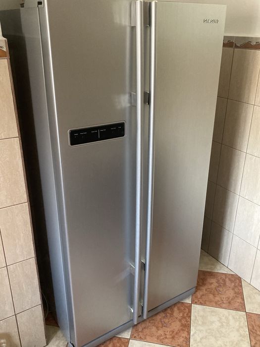 Frigider Samsung Side by Side 496 Litri