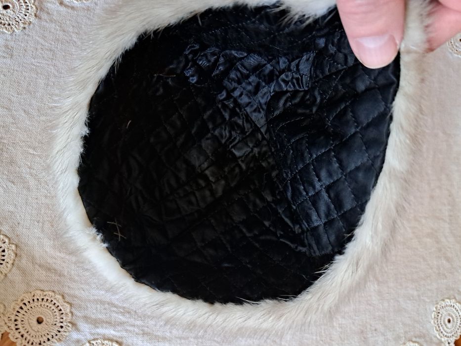 Дамски шапки от естествени кожи