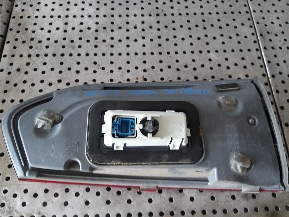 Stop tripla lampa dreapta haion mercedes e class w213 break 633398r