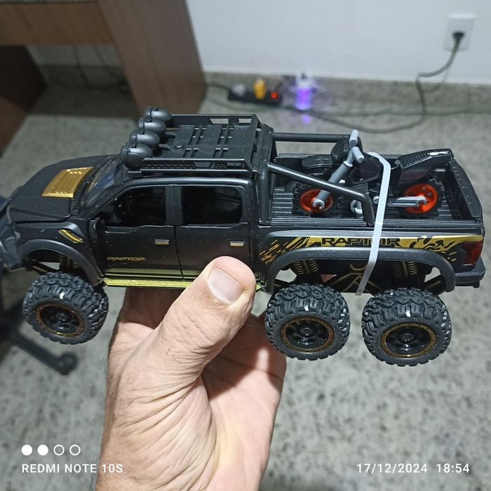 Macheta metalica