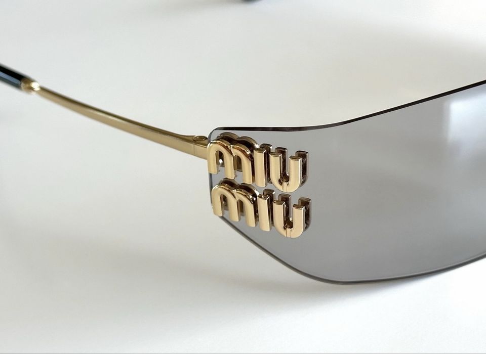 Слънчеви очила Miu Miu