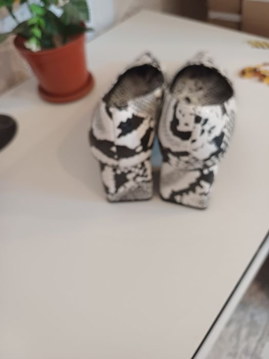 Продаю туфли ZARA