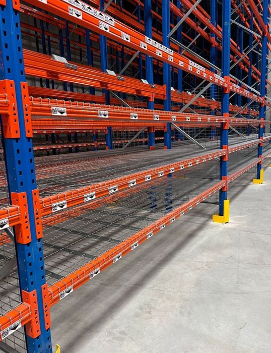 Rafturi metalice pentru depozitare paleti