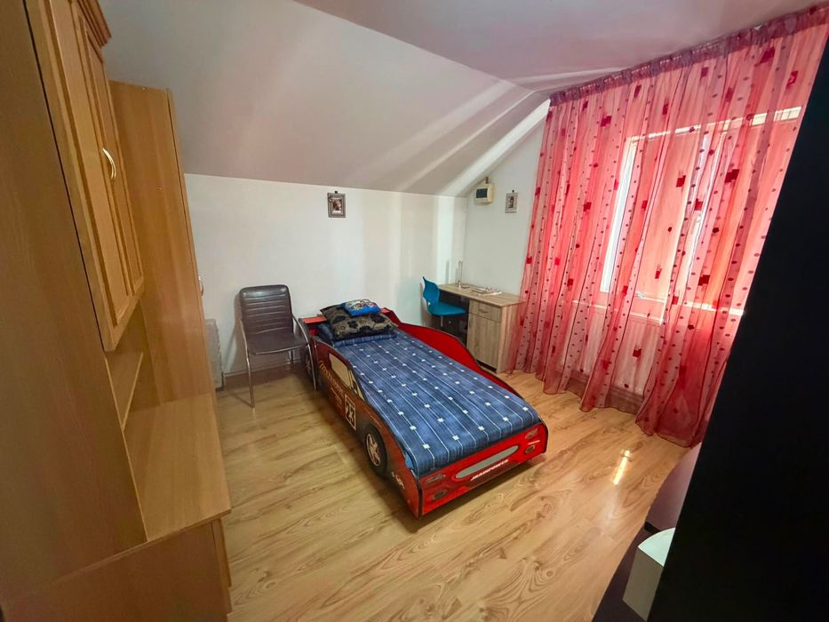 Vând casa În Bresti