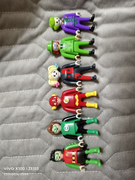 Kinder joy stranger things,DC, динозавры