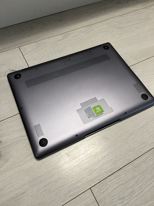 Huawei MateBook• i7• touch •