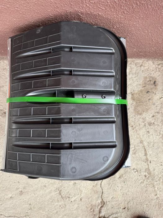 Снегоуборочные лопаты