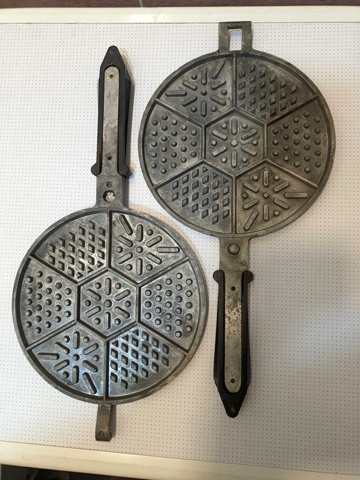 Вафельница печенница на газовую плиту. Форма для выпечки.