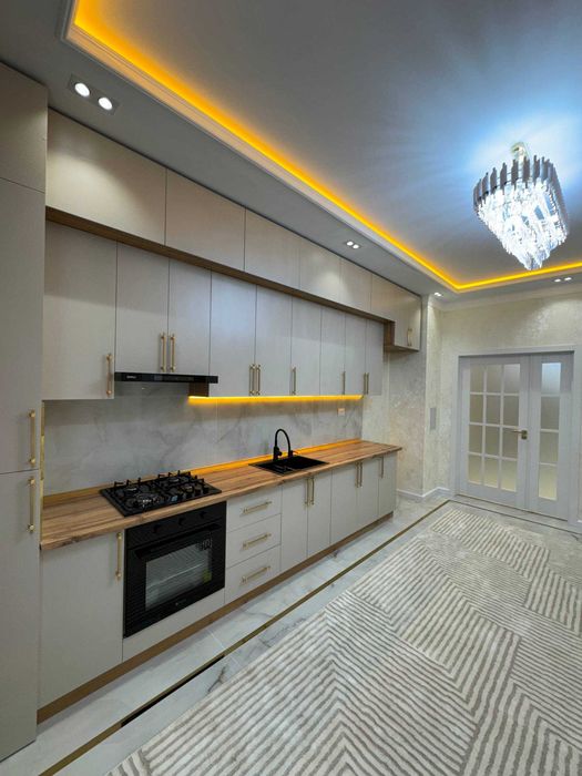 Срочная Цена ! Продается 4 Комнатная На Ул.Нурафшан!