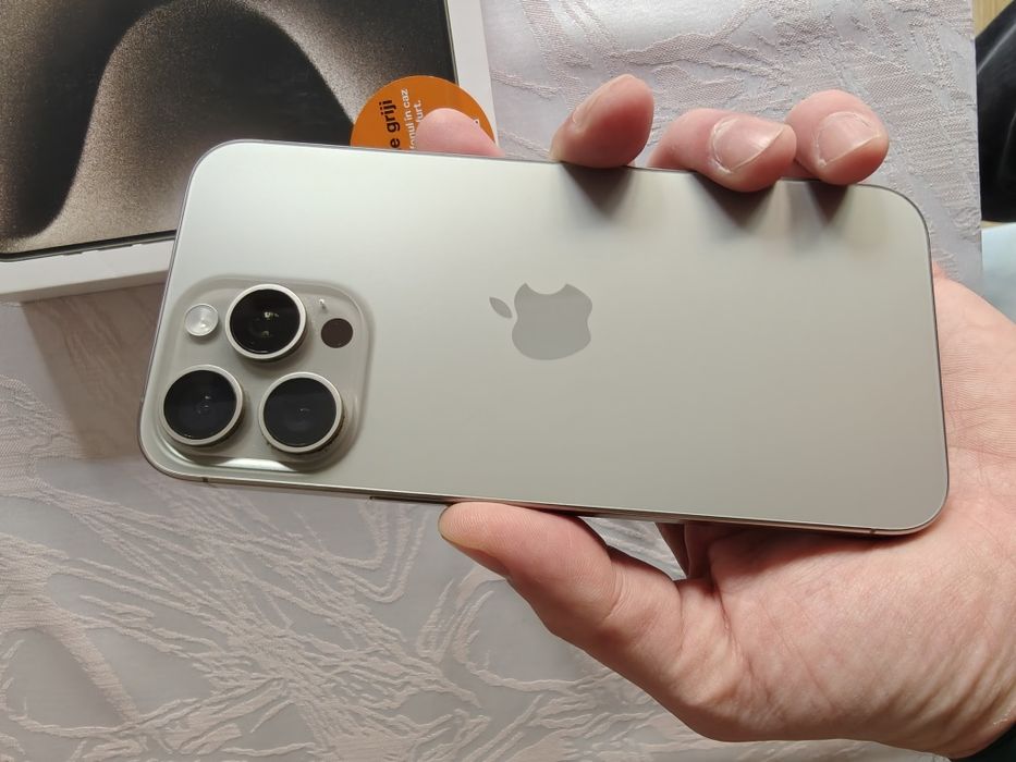 iPhone 15 pro max, titanium gray, 256gb, 97% baterie