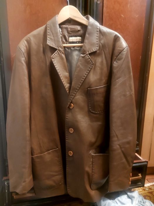 Продам кожаный пиджак