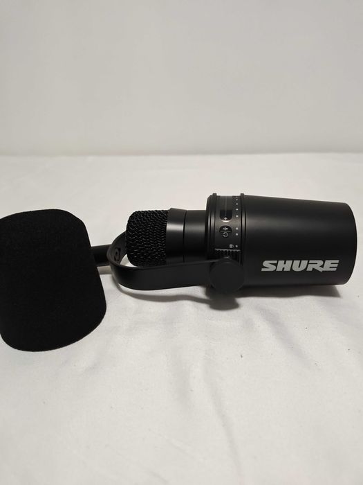 Microfon dinamic, Shure MV7, 3 m,  cu conexiune USB-C si jack+stativ