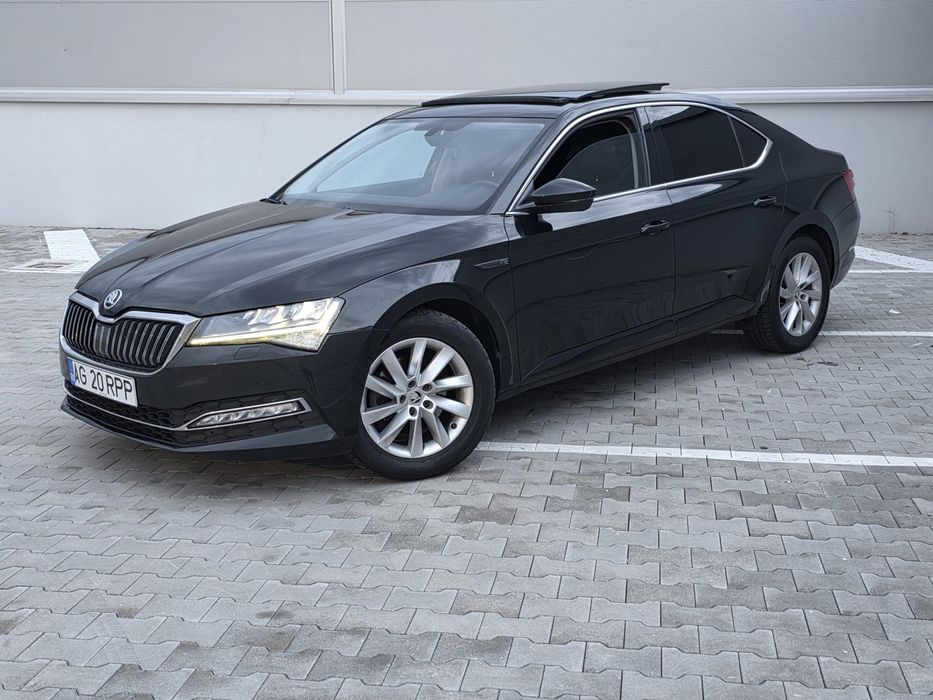 Skoda Superb 2.0 Diesel DSG 2020 full led, key less entry,go,distronic