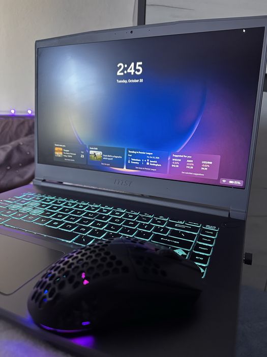 Vând laptop gaming MSI ca nou + accesorii