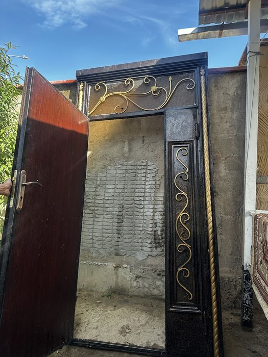 улкен сырткы есык сатылады