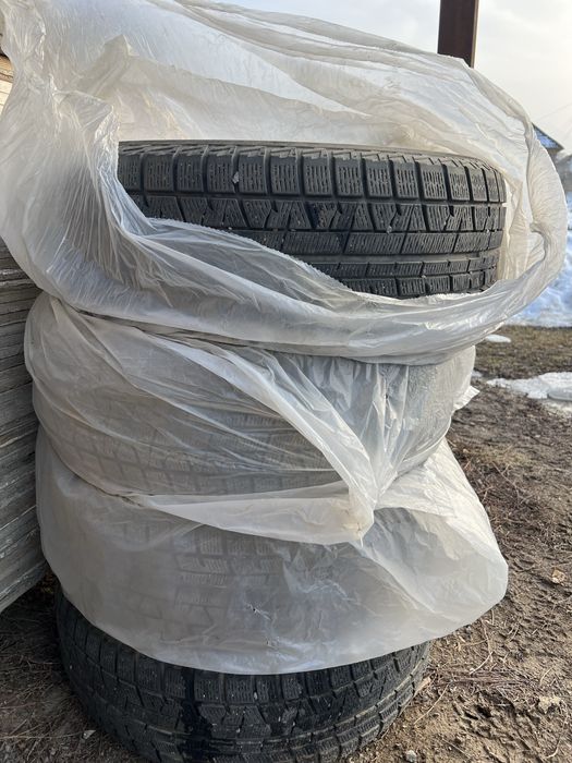 Шины зимние 215/60/16