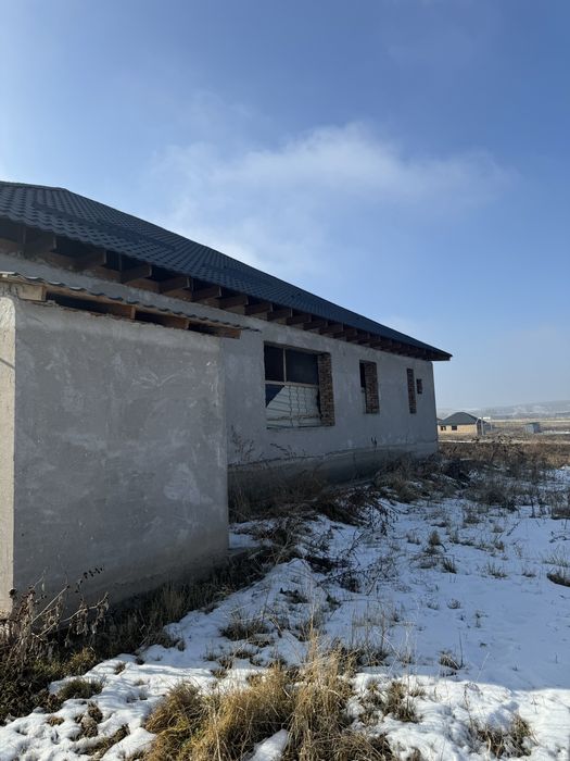 Продается дом с земельным участком