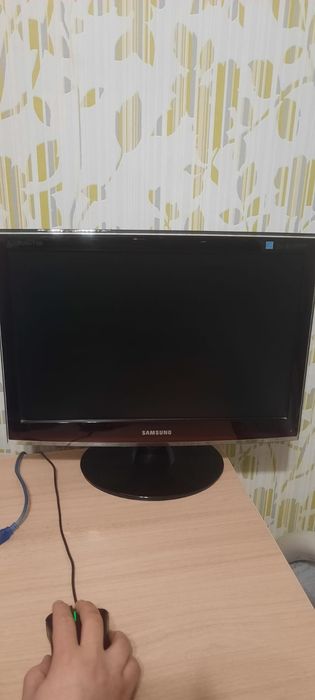 Монитор  фирмы самсунг
