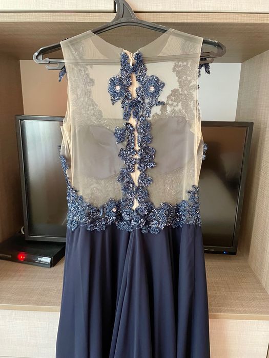 Дамска официална рокля