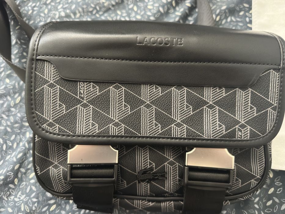 Чантичка Lacoste