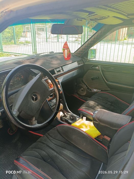 Продам Мерседес-Бенс 200