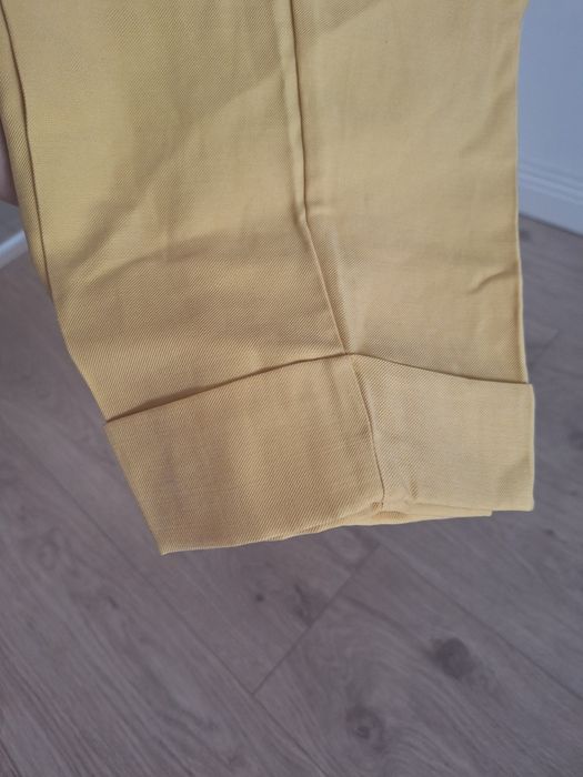 Costum ,Zara,galben din 2 piese