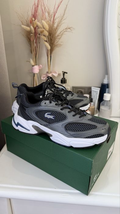 Lacoste кроссовки 39 размер