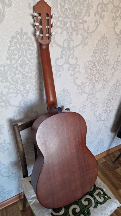 Гитара "YAMAHA" CG-122MC