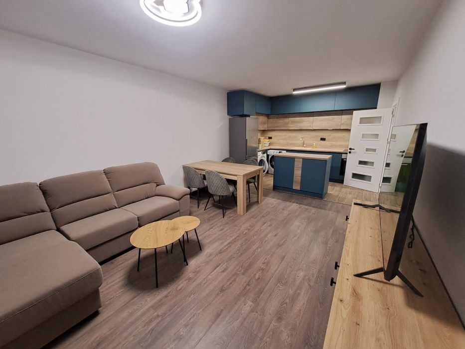 Дава се под наем Двустаен апартамент в Пловдив, Остромила - 66 кв.м за 598.23 € - Снимка #1