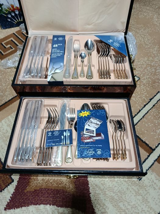 Столовый набор.ROYAL