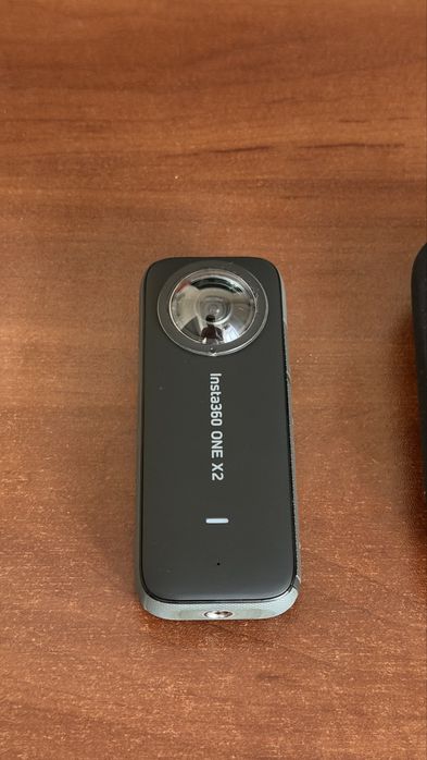 Продаю 360 камеру Insta360 ONE X2