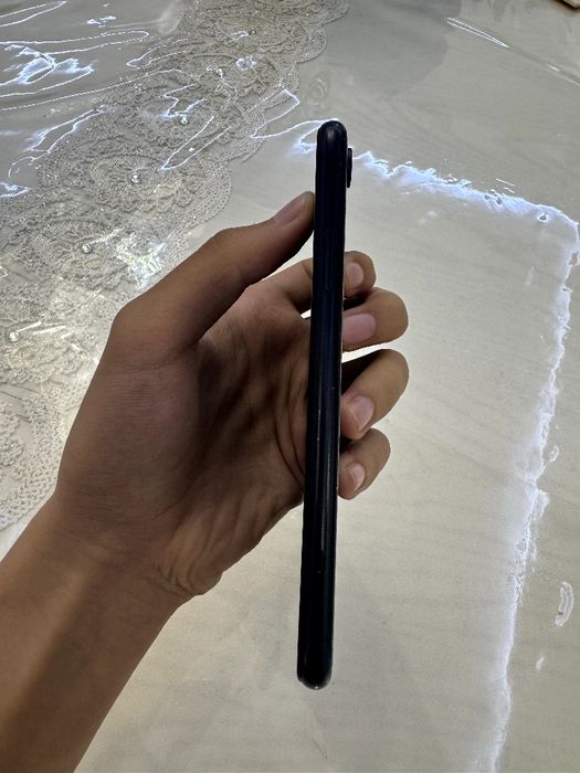 iPhone xr 64 gb.