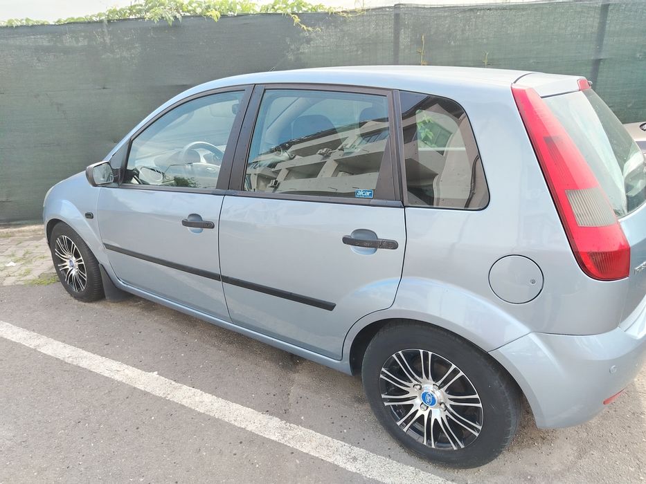 Vand Ford Fiesta 2004