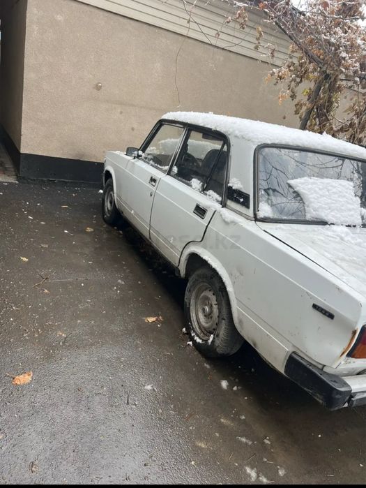 Продам авто ваз 2105