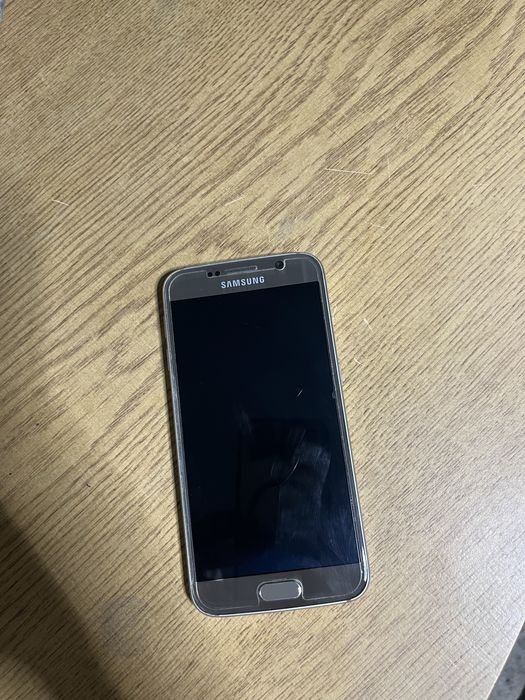 „Samsung Galaxy S6 – отличен, работи перфектно, готов за ползване“