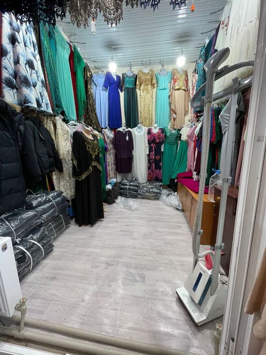 Бутик на рынке Самал