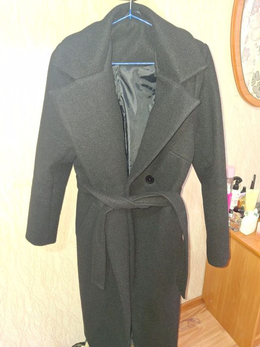 Продам пальто осень-весна